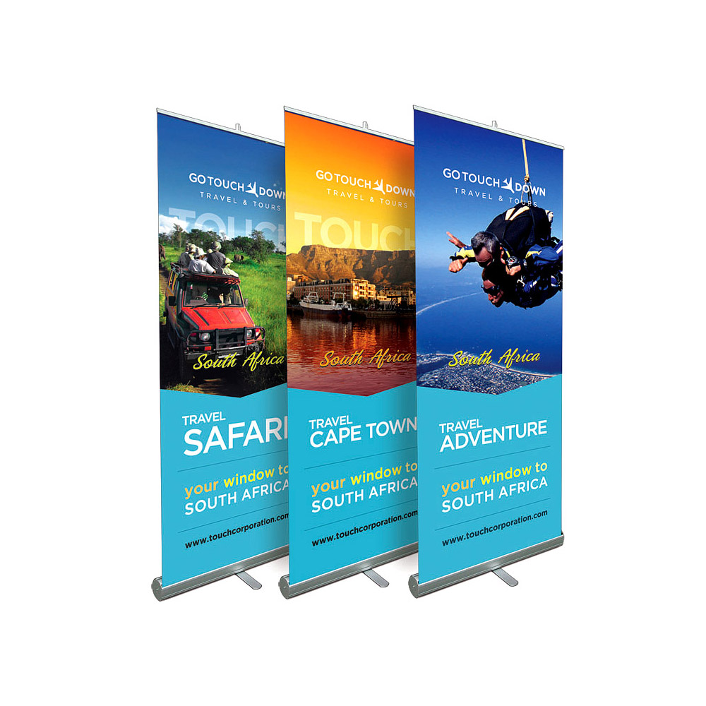 display-banner-stand-exhibit-roll-it-up-1-02-touch-travel
